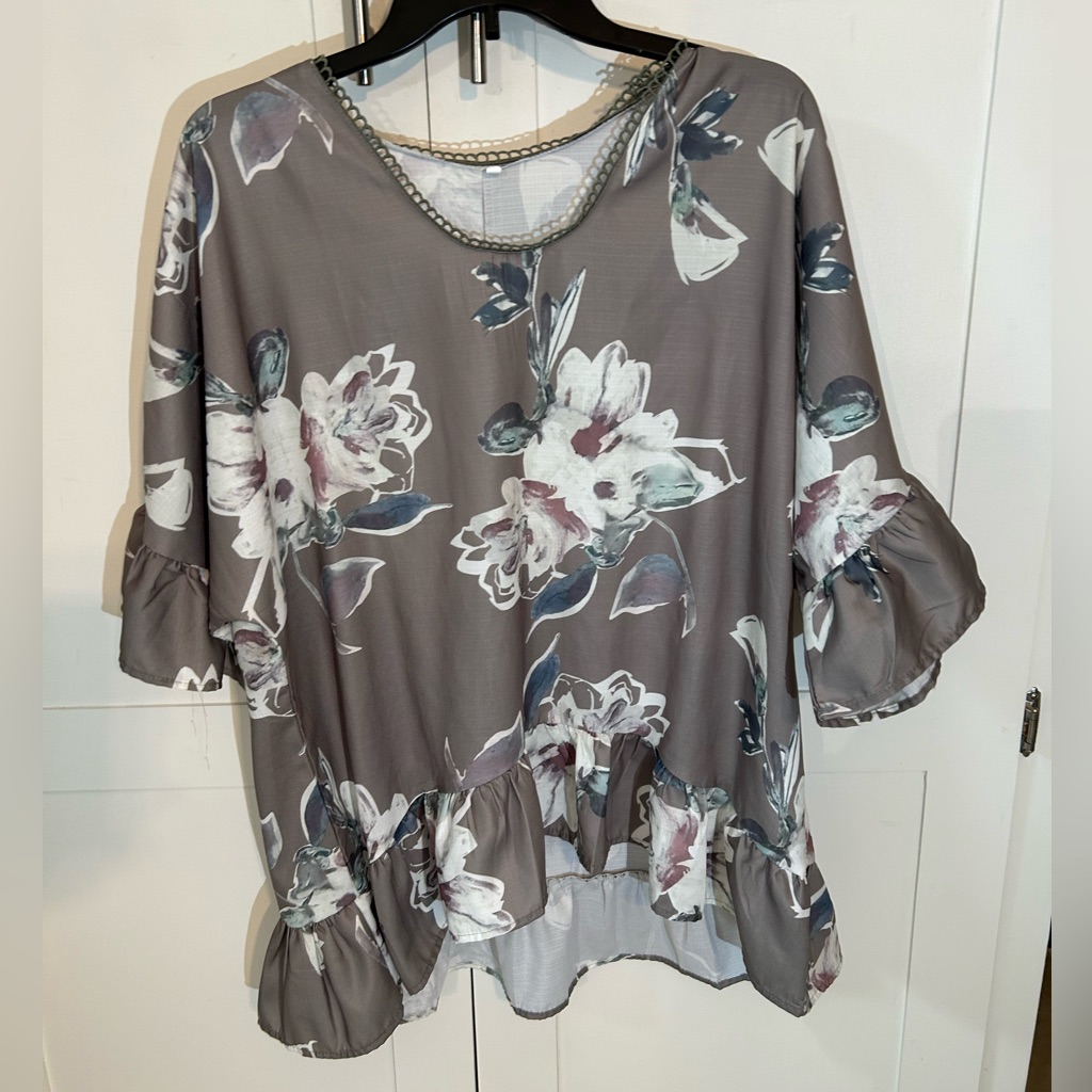 Babydoll Floral Blouse With Ruffles Babydoll Floral Blouse With Ruffles